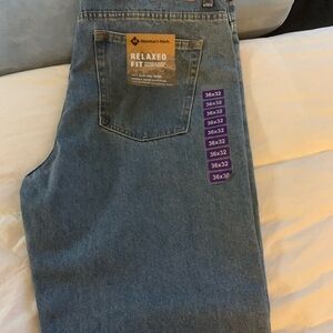 Here I present to you a brand new pair of men’s Jeans.
